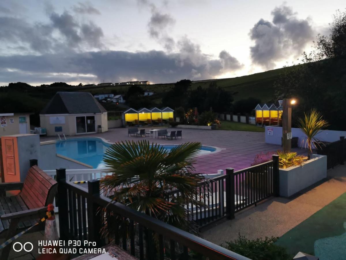 Newquay Buy Resort Holiday Exterior foto